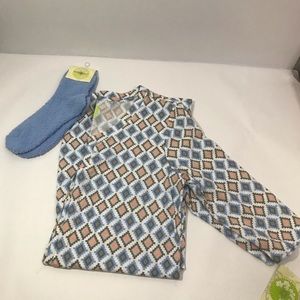 Nightshirt with socks set